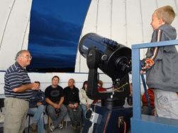 Téléscope permettant l'accès aux planètes et aux étoiles.