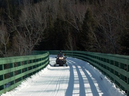 motoneige sur le Petit Témis