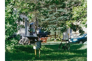 Vue sur un site du camping Cabano.